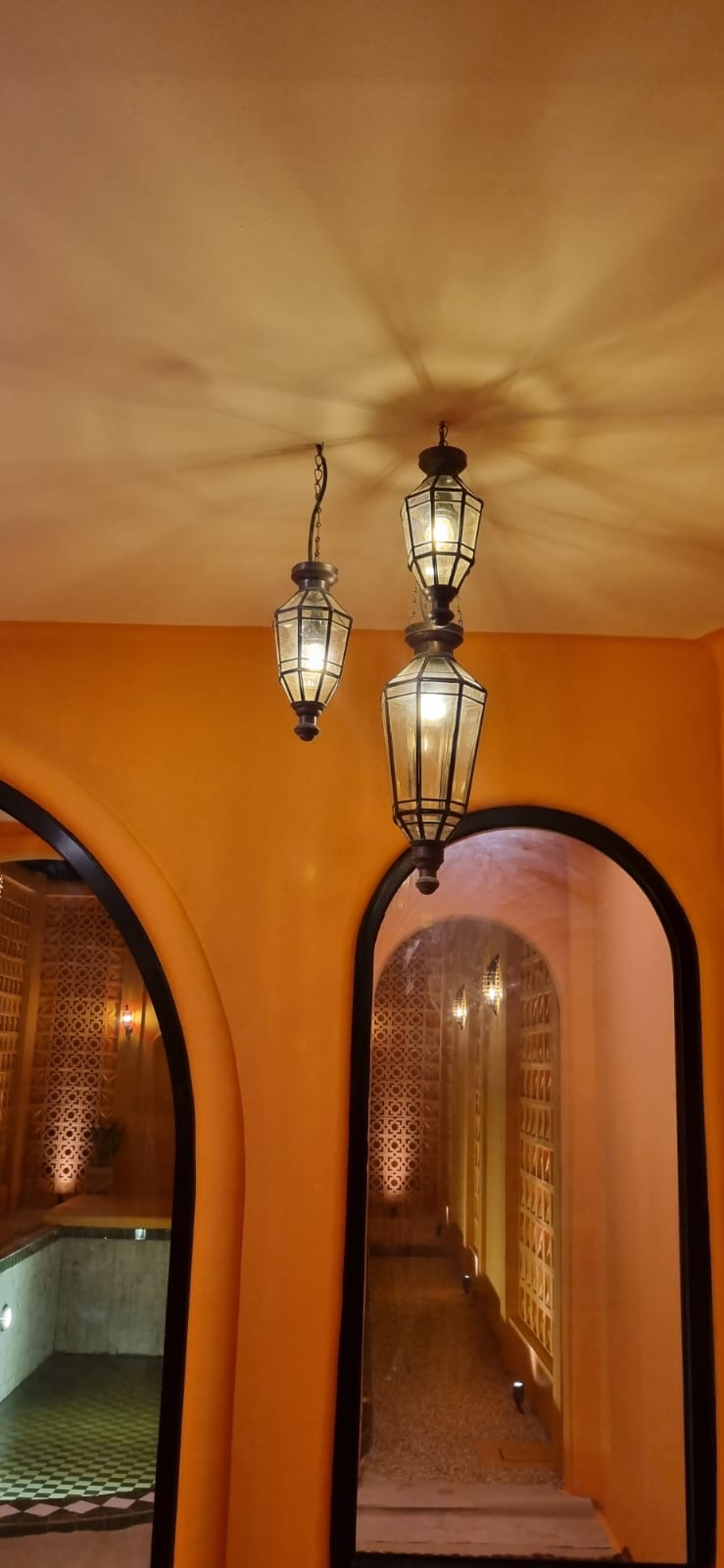 Instalasi lampu masjid